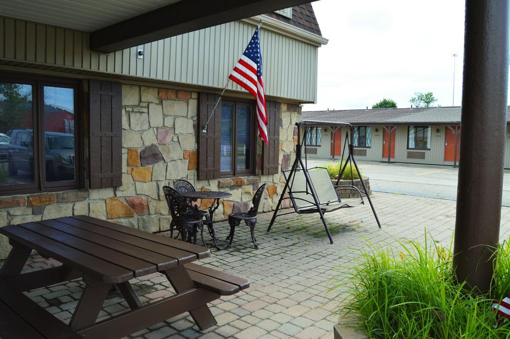Deer Creek Motel Cambridge Zewnętrze zdjęcie